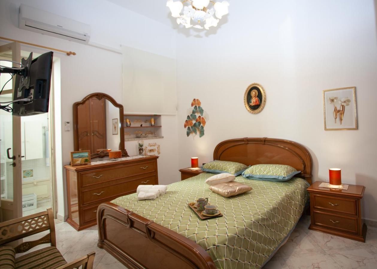 Casa Rosamaria Apartamento Giardini Naxos Exterior foto